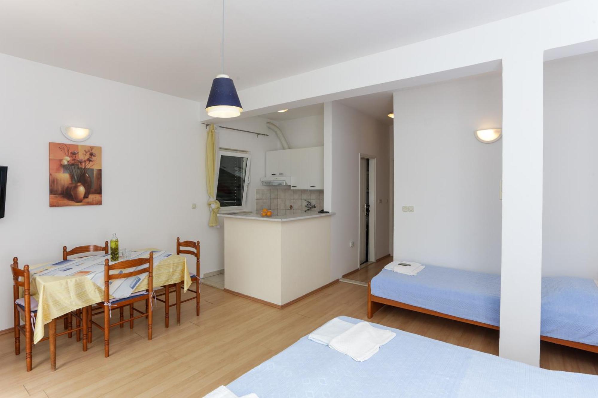 Posta Apartment Saplunara