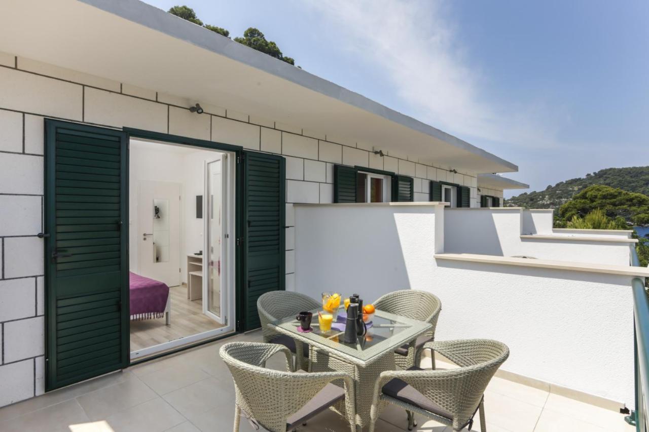 Posta Apartment *